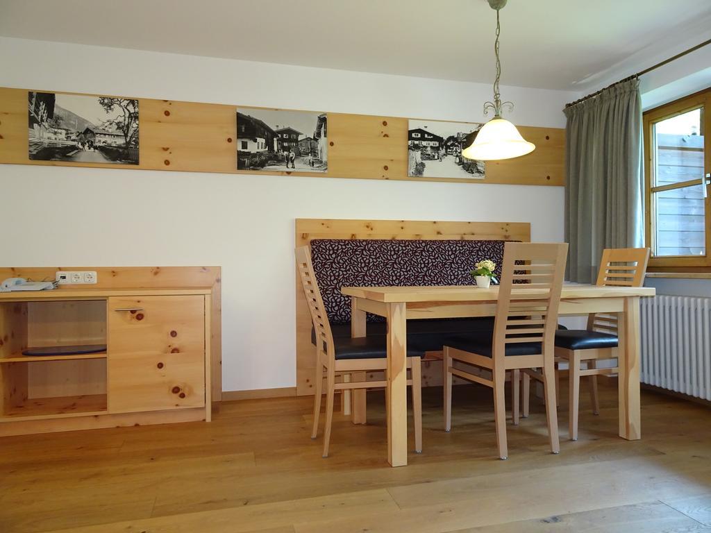 Am Oberoeschle Apartment *